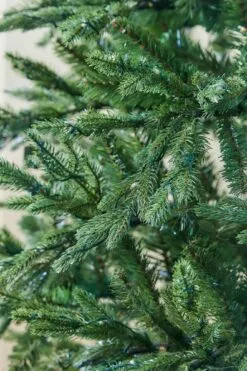 7ft Bedminster Spruce Feel-Real Artificial Christmas Tree -Christmas Sales Store PEBI2 DYB95 75 28129 bedminster close up no lights 0