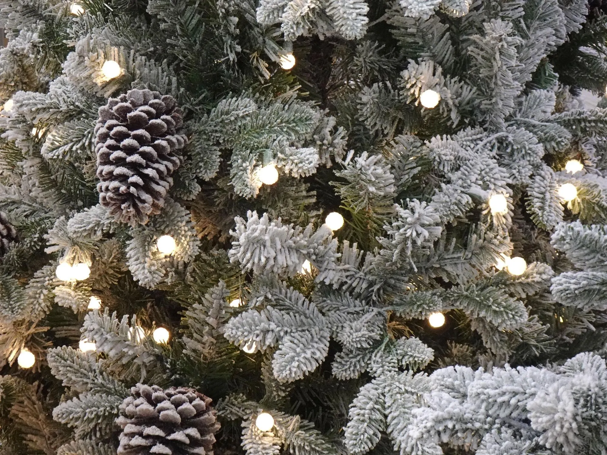 6ft Pre-lit Yukon Snowy Pine Life Like Artificial Christmas Tree 5 6ft Pre-lit Yukon Snowy Pine Life Like Artificial Christmas Tree - Image 3